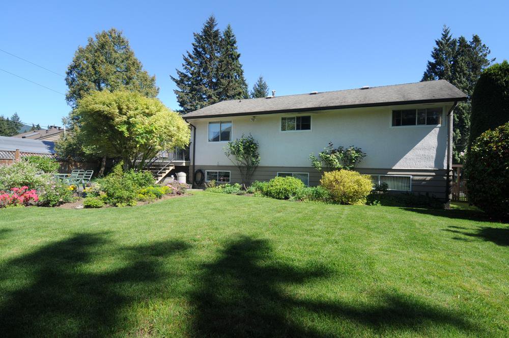 Main Photo: 2549 LAURALYNN DRIVE in North Vancouver: Westlynn House for sale : MLS®# R2369180
