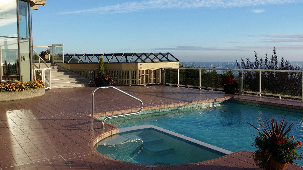 Main Photo: 895 KING GEORGES Wy in West Vancouver: British Properties House for sale