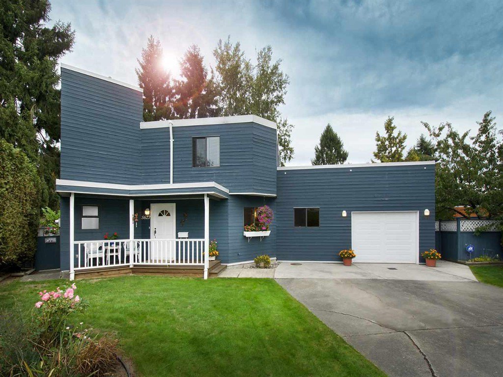 Main Photo: 5627 Dove Place in Delta: House for sale (Ladner)