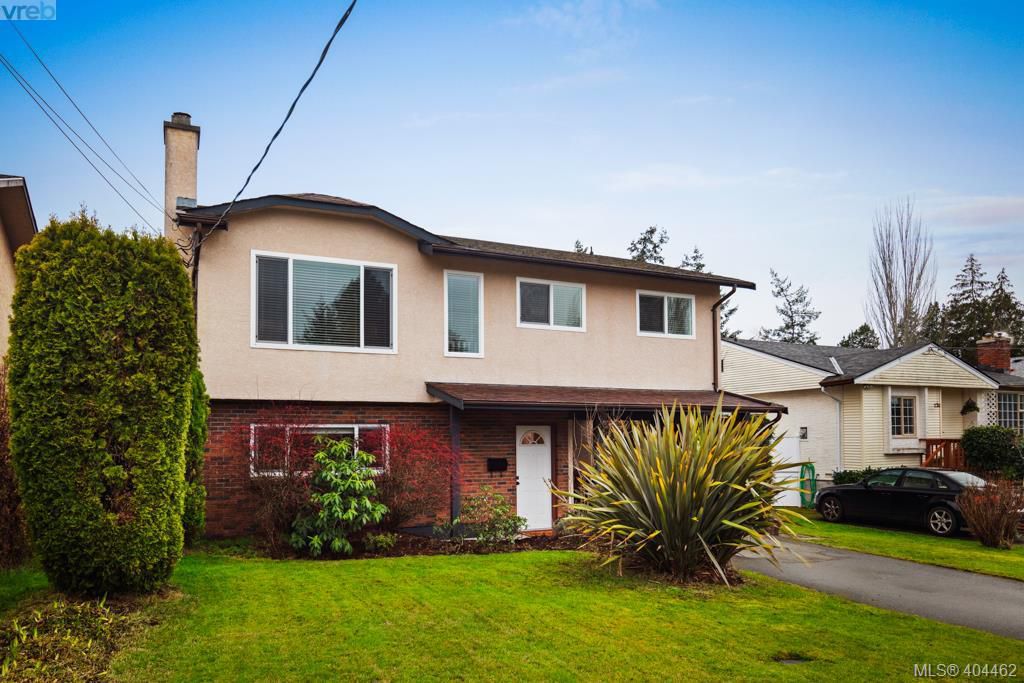 1623 Dougall Avenue in VICTORIA SE Gordon Head Single Family Detached for sale (Saanich East